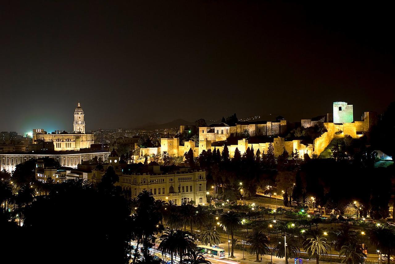 Апартаменты Inmalaga Victoria Экстерьер фото